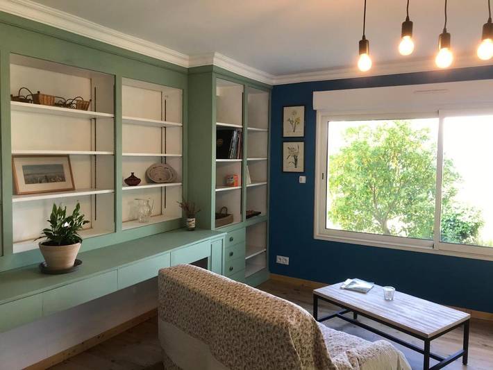 Gîte pour 3 personnes, avec Terrasse ainsi que Jardin et Vue à Plassac