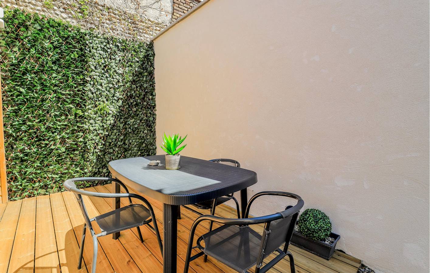 Acogedor apartamento con jardín, a 300 m de la costa, cerca del río y del restaurante in Le Crotoy, Región de Abbeville