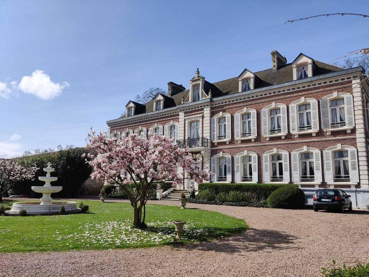 Château de Beaucamp - Castel des anges in Wailly-Beaucamp, Région de Montreuil