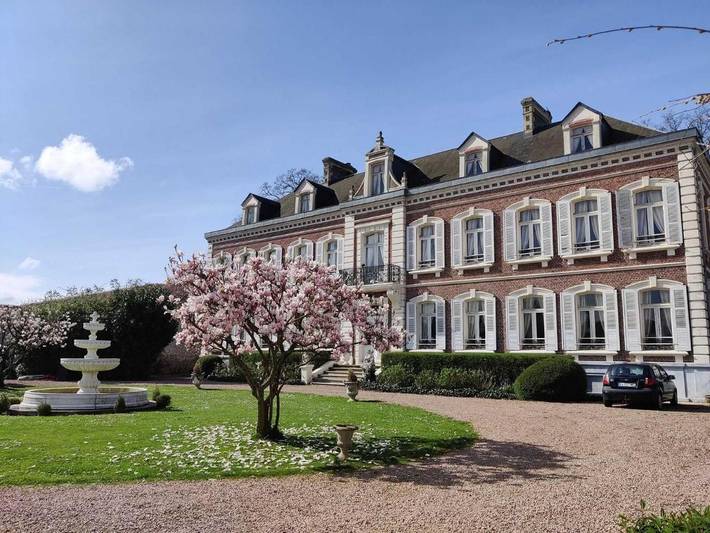 Location de vacances pour 2 personnes, avec Terrasse ainsi que Jardin et Vue à Wailly-Beaucamp