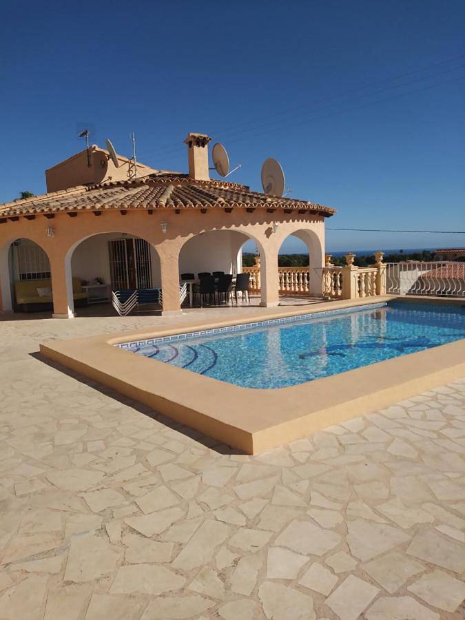 Apartamento para 8 personas, con Terraza y Jardín además de Piscina y Vistas en Gran Sol