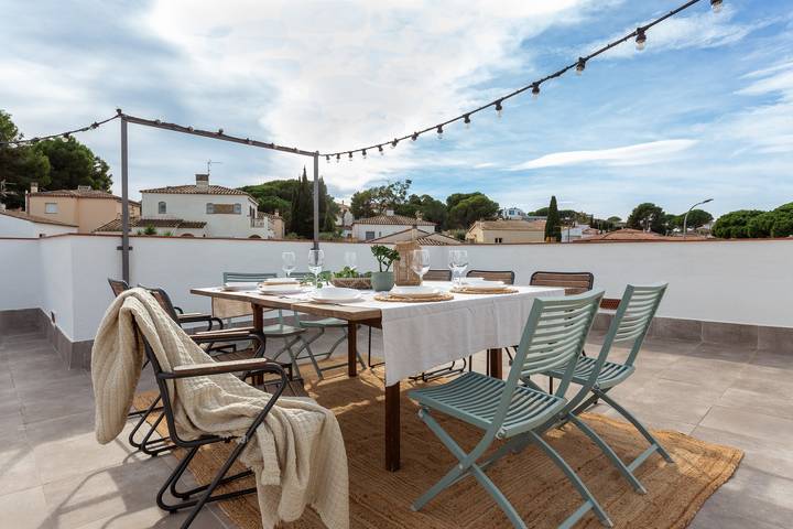 Ferienhaus für 9 Personen, mit Garten und Terrasse - 1