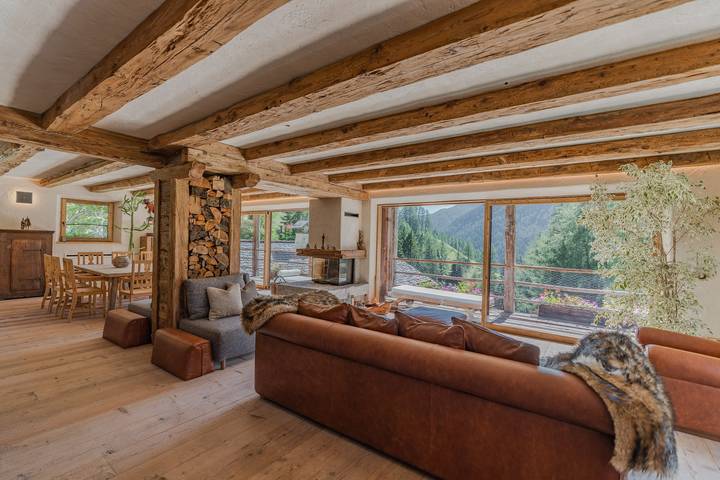 Casa vacanza per 20 persone, con Balcone e Idromassaggio nonché Giardino e Piscina per bambini sulle Dolomiti