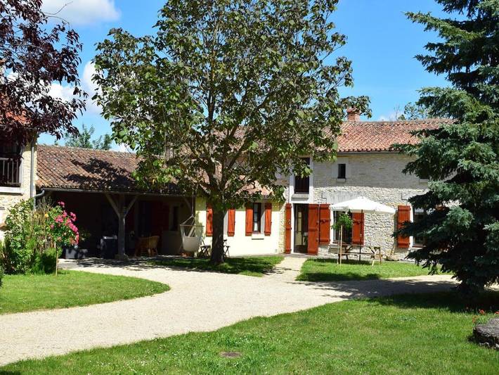 Maison de vacances pour 8 personnes, avec Terrasse ainsi que Jardin et Piscine