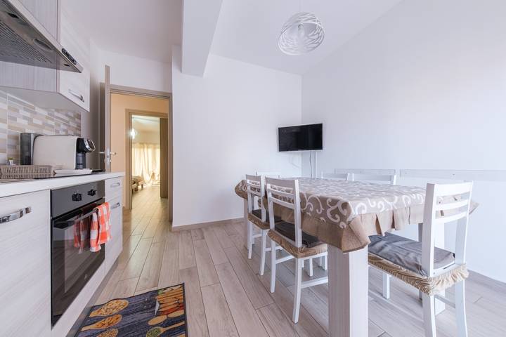 Hel lejlighed, Holiday Apartment "Damilhouse 4" with Balcony & Wi-Fi in Messina, Messina Provinsen