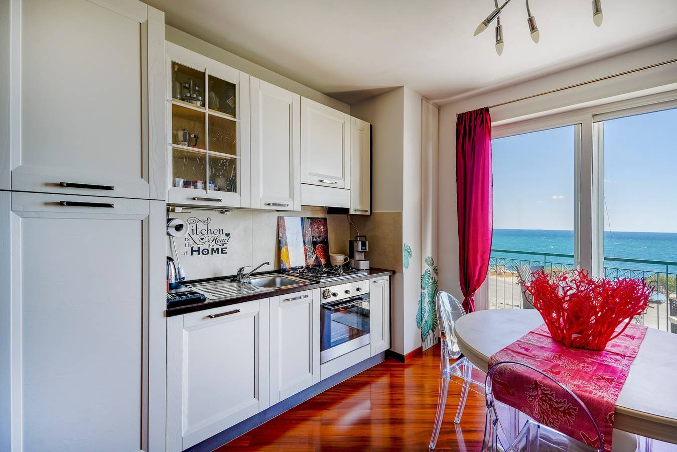 Appartement entier, Appartement 'Dimora Luxury' avec vue sur la mer, Wi-Fi et climatisation in Polignano a Mare, Province de Bari