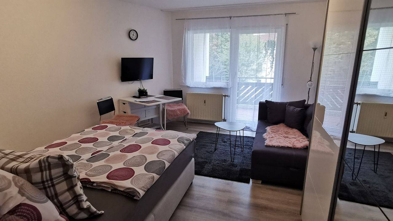 Ganze Ferienwohnung, Ferienwohnung für 2 Personen (30 m²) in Friedrichshafen in Friedrichshafen, Region Bodensee-Oberschwaben