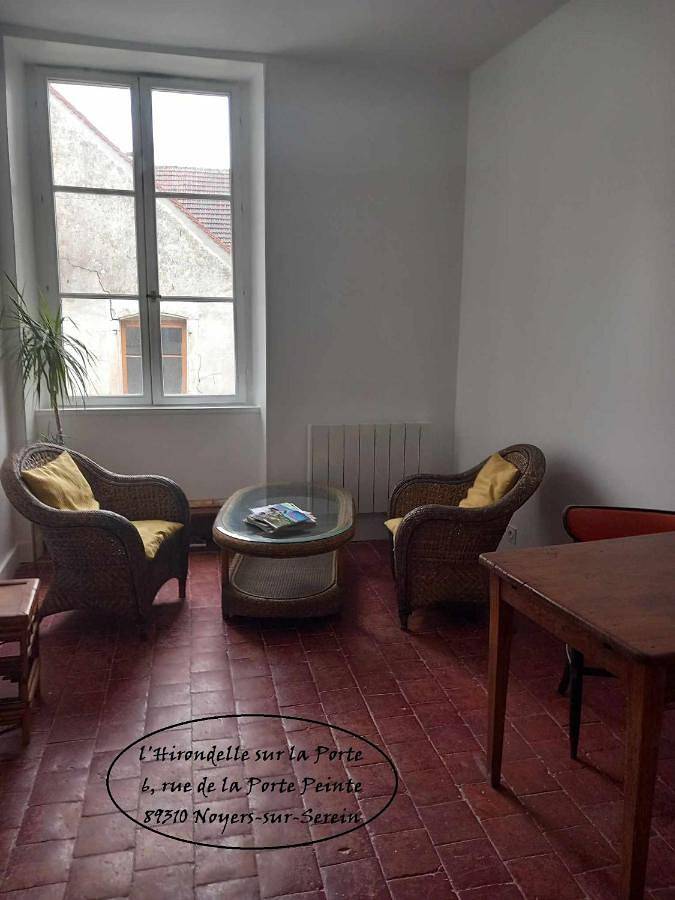 Gîte pour 2 personnes, avec vue à Noyers - 3