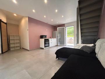 Gîte pour 2 personnes, avec vue et jardin, animaux acceptés à Givors