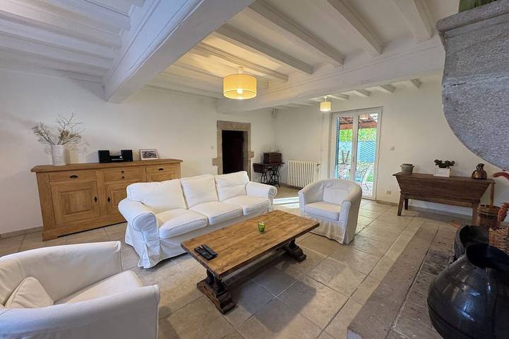 Location de vacances pour 6 personnes dans La Chapelle-de-Guinchay