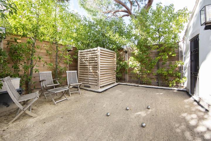 Villa pour 8 personnes, avec piscine ainsi que jardin et terrasse, adapté aux familles dans Cap d’Antibes - 4