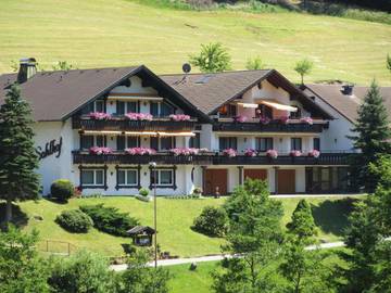 Maison d’hôte pour 2 personnes, avec jardin et balcon à Baiersbronn