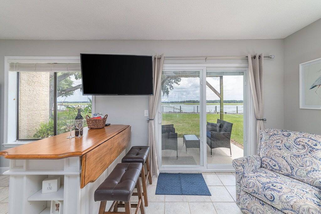 Ganze Wohnung, Beaufort's Blue Heron Hideaway on Battery Creek in Shell Point park, Shell Point