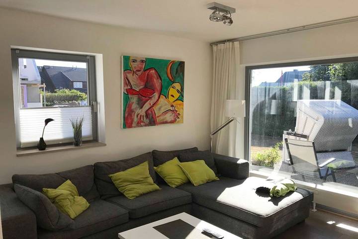 Ganze Wohnung, Großzügiges 3-Zimmer-Appartement mit Terrasse und Garten in Wenningstedt in Wenningstedt, Sylt