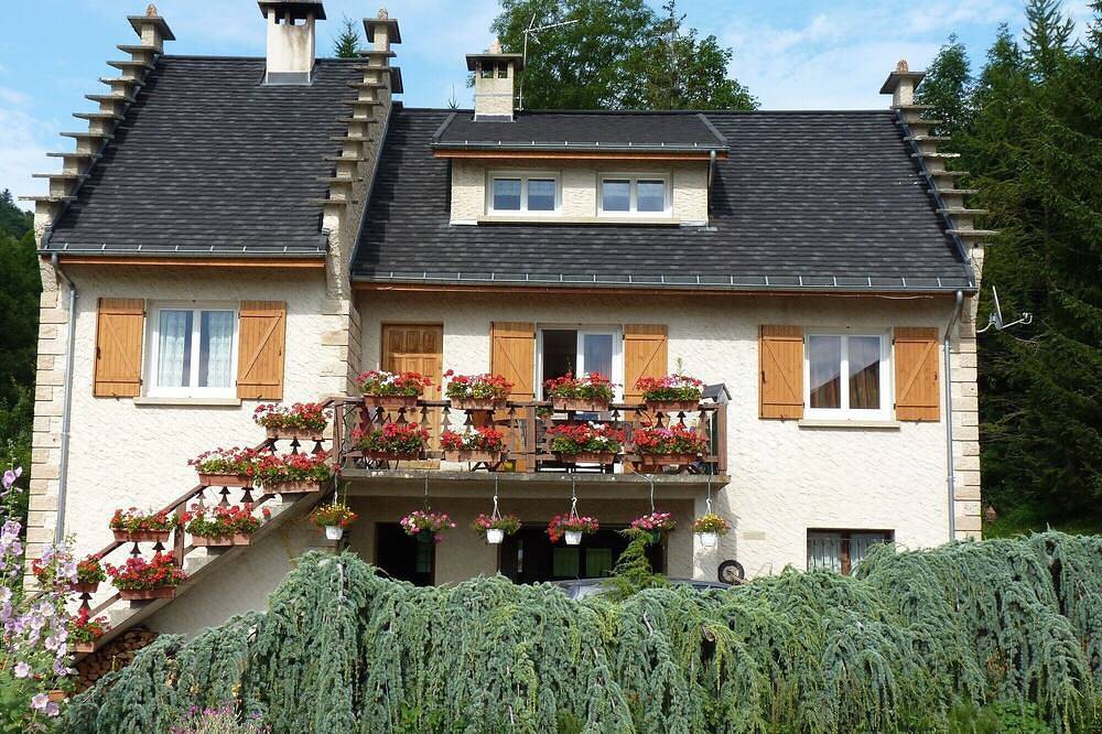 Gemeubileerd 6-persoons appartement in een typisch Vercors-huis in Villard-de-Lans, Parc naturel régional du Vercors