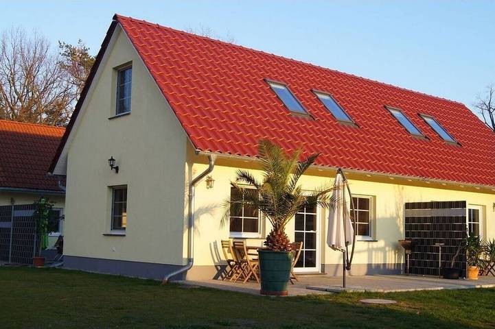 Ferienhaus für 6 Personen, mit Terrasse und Garten