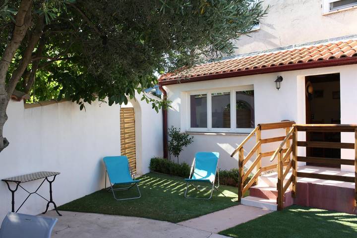 Gîte pour 4 personnes, avec terrasse à Puisserguier - 2