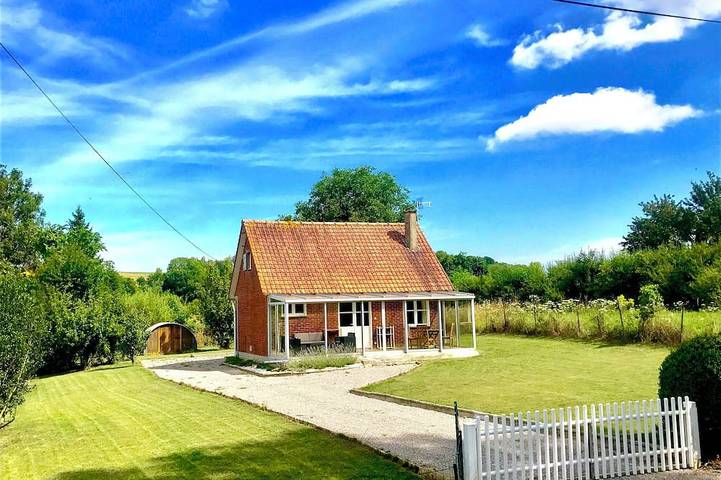 Gîte pour 4 personnes, avec jardin et balcon à Willeman