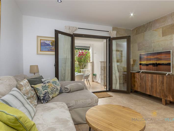 Ferienwohnung für 2 Personen, mit Garten und Whirlpool sowie Pool und Terrasse in Port de Pollença - 3
