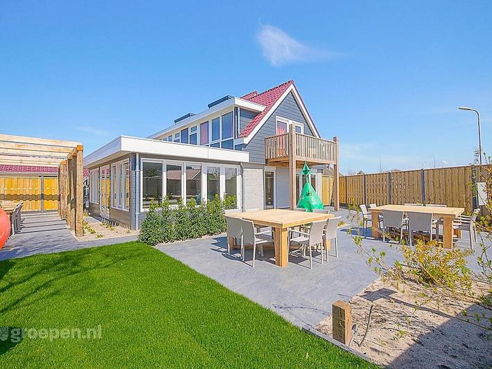 Ferienhaus für 22 Personen, mit Balkon/Terrasse und Terrasse