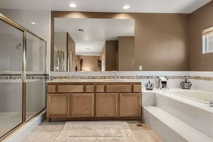 Vacation rental for 10 people, with hot tub and garden as well as terrace in Indio (CA)