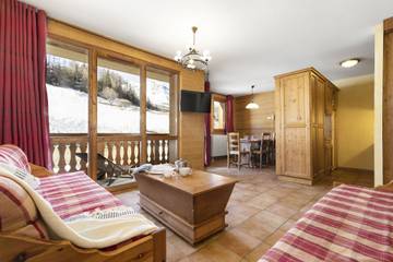 Gîte pour 6 personnes, avec piscine ainsi que sauna et balcon dans Val-Cenis