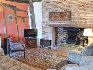 Log Cabin for 6 People in Lavenham, Suffolk, Photo 1