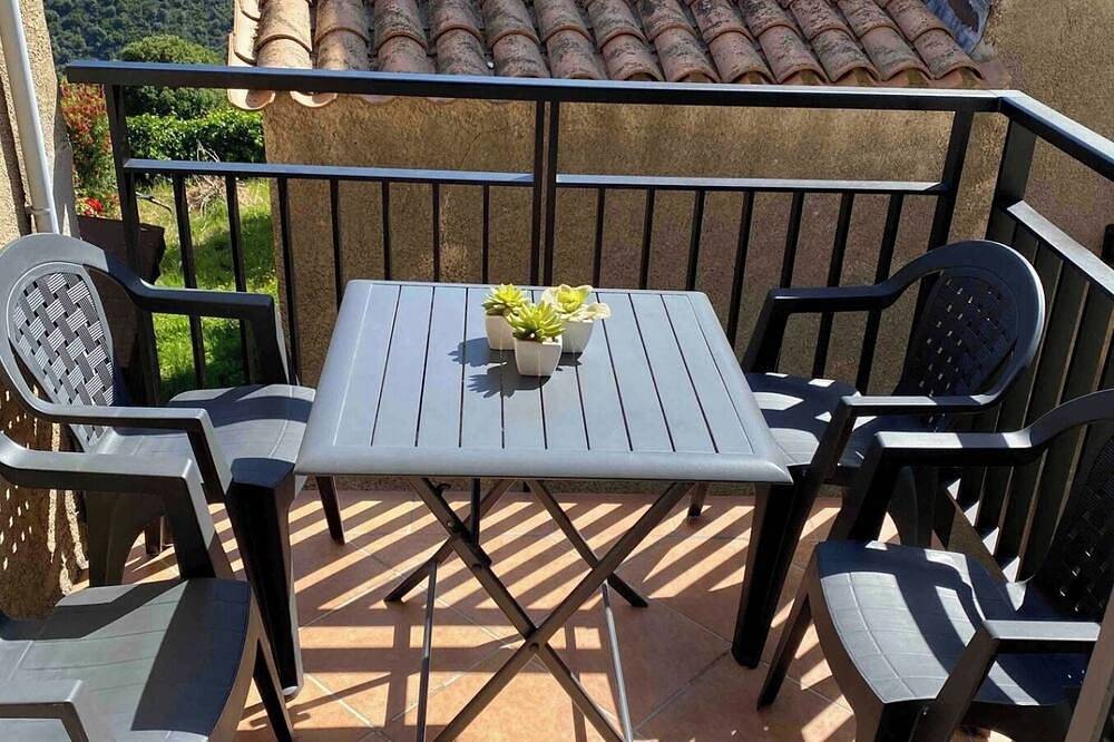 Piana Maison de Village Pour 4 Personnes Avec vue sur le Golfe de Porto in Piana-Francia, Ajaccio e dintorni