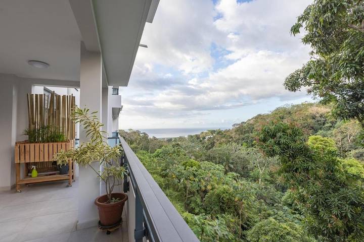 Gîte pour 7 personnes, avec terrasse ainsi que vue et piscine dans Faa'a - 2