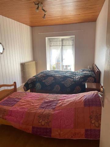 Gîte pour 7 personnes, avec vue et balcon à Picherande