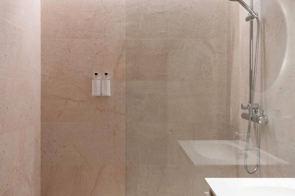 Entire apartment, Apartment 'Ca Gracia 3 Suite' with Wi-Fi and Air Conditioning in Bocairent, Valencia Province