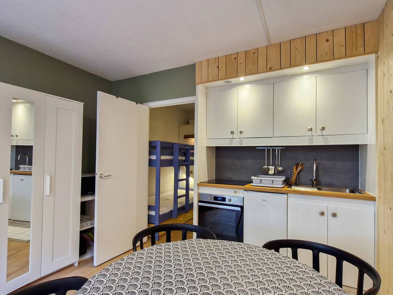 Studio entier, Studio confortable proche des pistes, idéal pour 4 personnes in Flaine, Arâches-la-Frasse