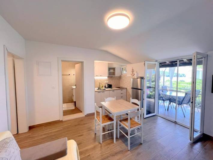 Ganze Wohnung, One bedroom apartment with sea view (4) in Dubrovnik-Neretva