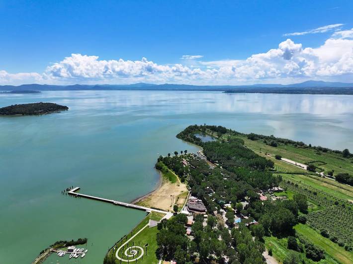 Camping für 6 Personen, mit Terrasse und Pool, mit Haustier am Lago Trasimeno - 3