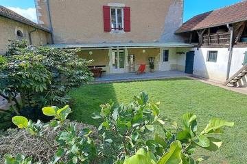 Gîte pour 6 personnes, avec jardin à Eyres-Moncube
