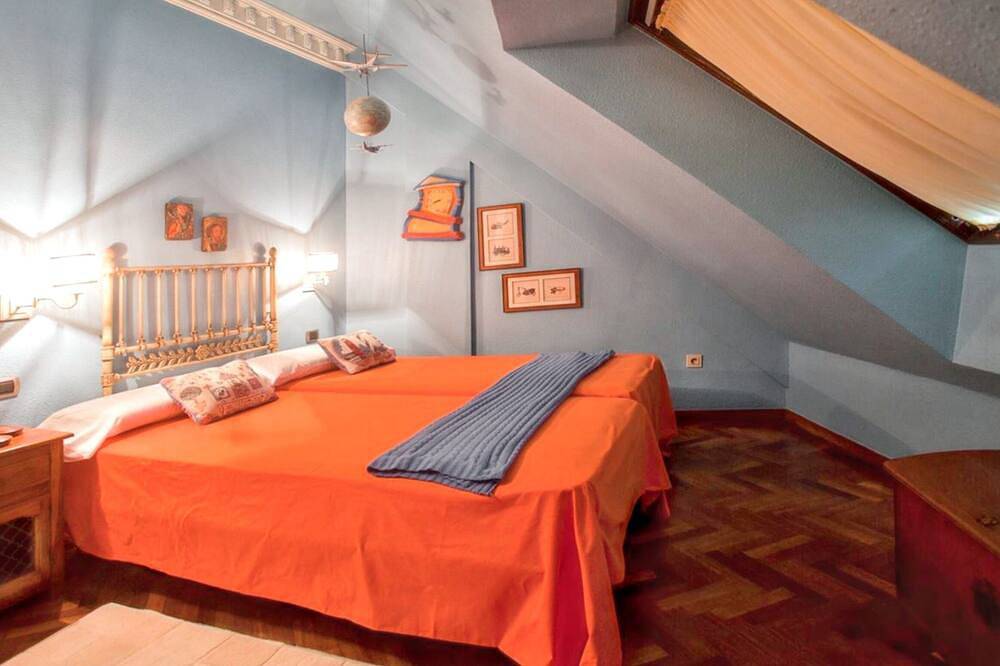 Entire apartment, Homerez - Apt. in Malpica, sea and mountain views in Malpica de Bergantiños, Costa da Morte