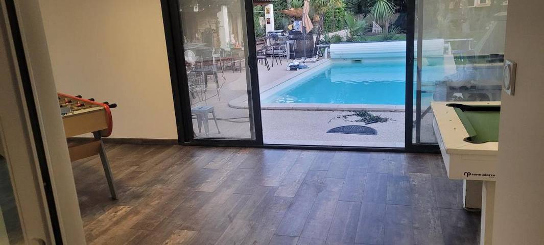 Villa pour 11 personnes, avec vue ainsi que piscine et jardin