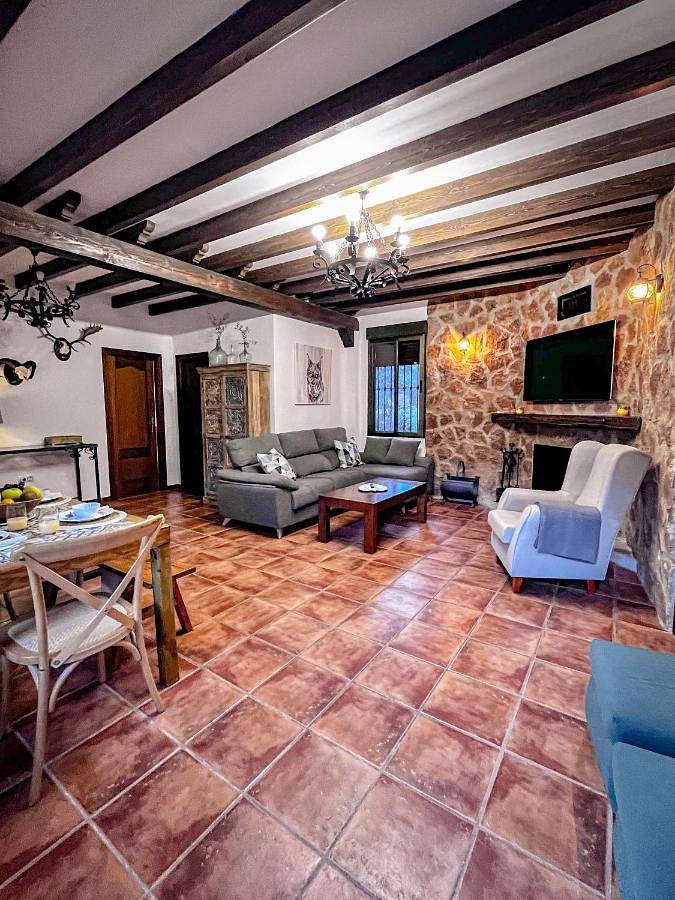 Casa de vacaciones para 8 personas, con vistas además de jardín y piscina, Se admiten mascotas en Provincia de Jaén - 2