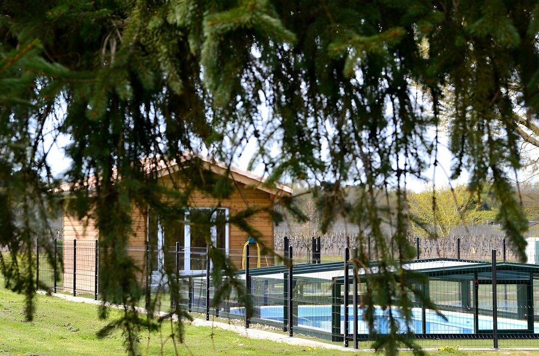 Maison d'hôtes La Prévôté - La mer est bleue in Périssac, Région de Libourne