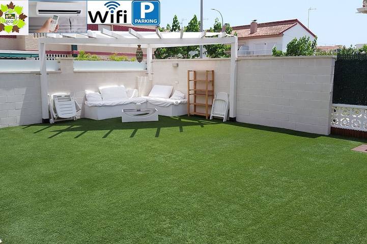 Ferienhaus für 6 Personen, mit Terrasse und Garten