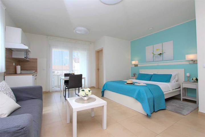 Studio for 2 people, with balcony - 1