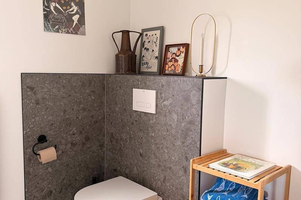 Ganze Wohnung, Modern renoviertes Ferienapartment in ruhiger und grüner Lage mitten in Boppard in Boppard, Mittelrhein