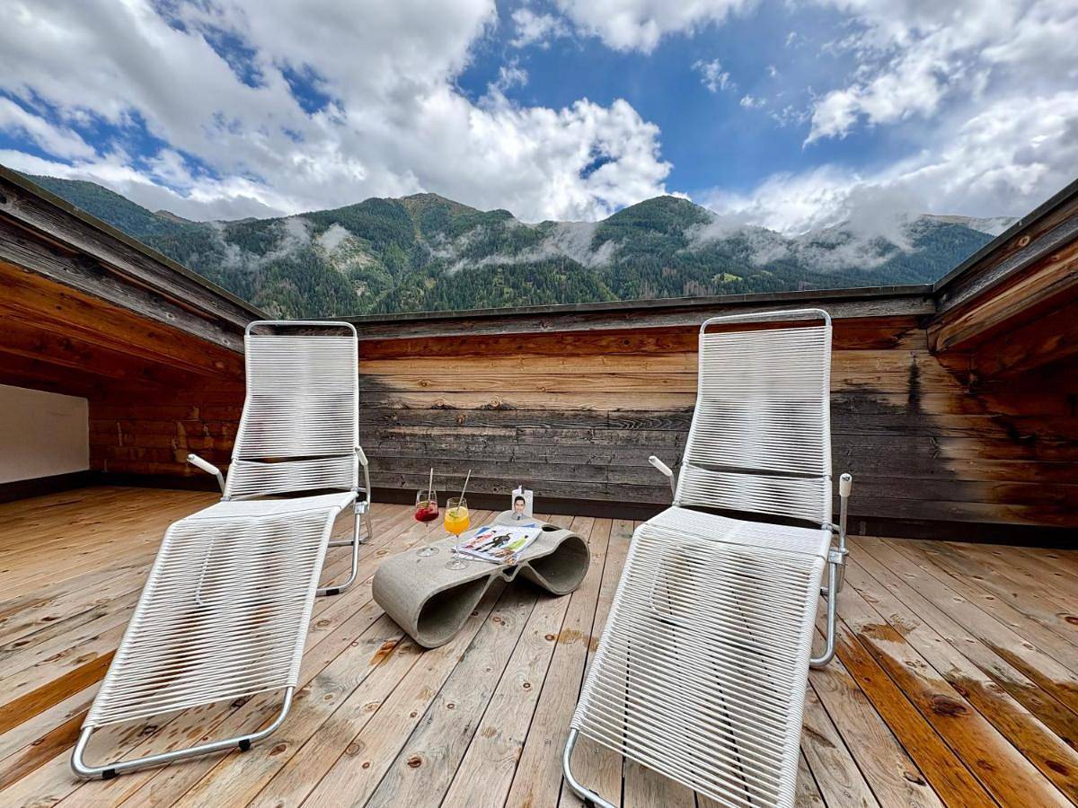 Hotel Chasa Chalavaina - Historisches Hotel des Jahres 2024 in Müstair, Val Müstair