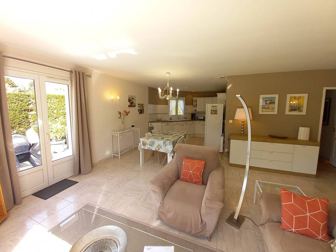 Saint Palais sur Mer - Beautiful House Ideally located 5 min Nauzan Beach in Saint-Palais-sur-Mer, Côte de Beauté