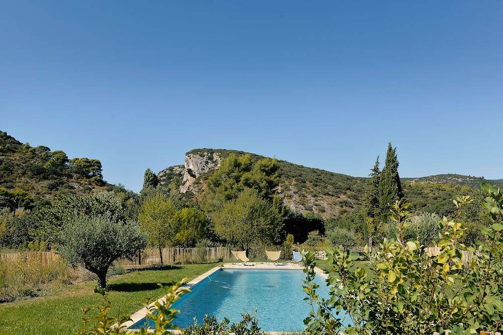 Terrace apartment at the foot of the Luberon hills in Lourmarin in Lourmarin, Regionaler Naturpark Luberon