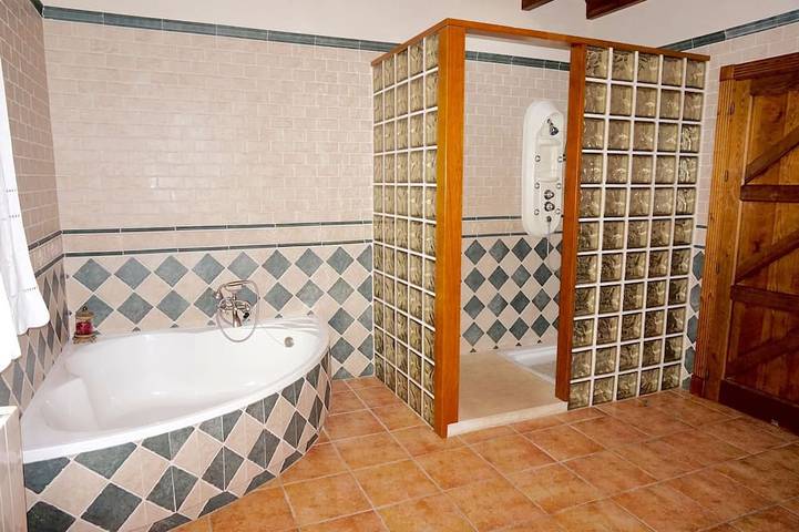 Exklusive Villa mit privatem Pool, Grill und Spielzimmer 13 p. in Alhaurín el Grande, Málaga Provinz