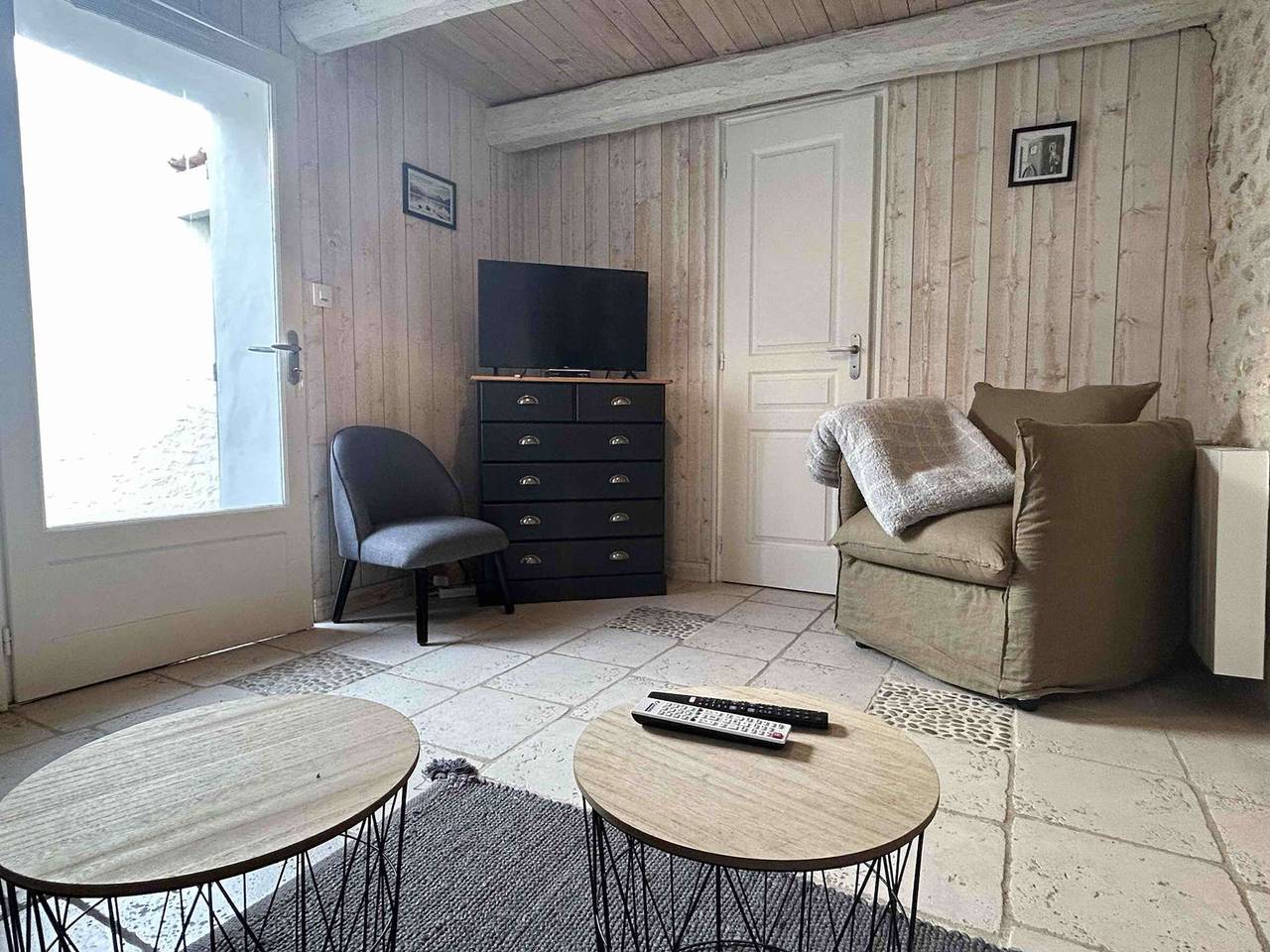 Charmantes Dorfhaus in Saint-Georges-d'Oléron, 4 Schlafplätze, kostenloses Wlan in Saint-Georges-d'Oléron, Côte de Beauté