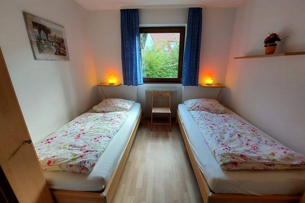 Ganze Wohnung, Komfortable Ferienwohnung im Landhausstil in Pleinfeld, Fränkisches Seenland