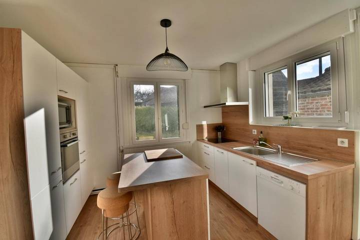 Location de vacances pour 13 personnes, avec Balcon et Jacuzzi ainsi que Terrasse et Jardin à Fauquembergues