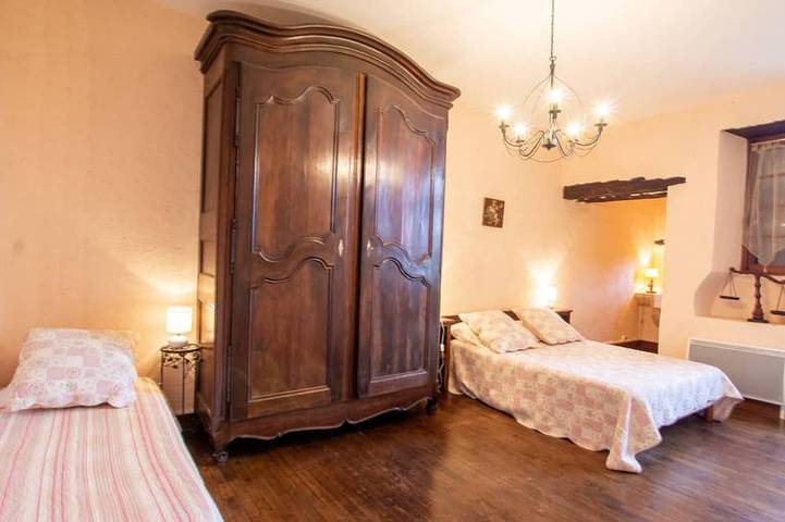 Gîte pour 6 personnes, avec jardin, animaux acceptés à Loubejac - 2